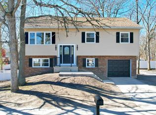 15 Wayne Dr, Somers Point, NJ 08244