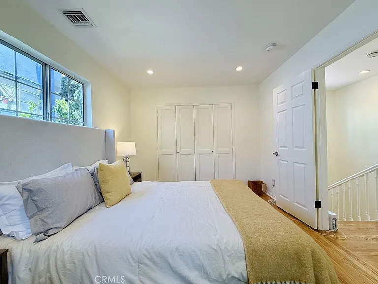 7621 Norton Ave — Photo 18