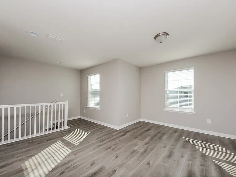 3171 Turret Dr — Photo 9