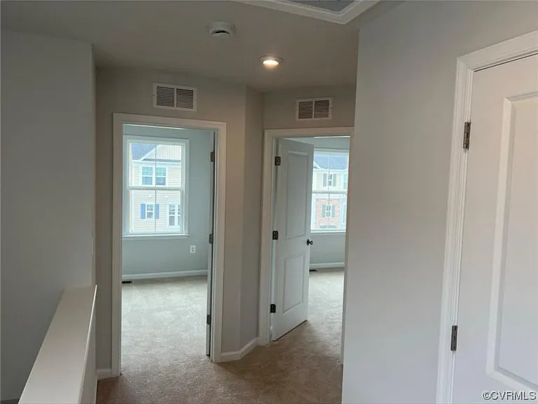8837 Foxway Ridge Ln — Photo 7