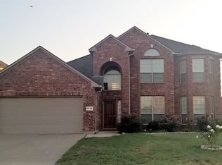 1734 Secretariat Ln, Irving, TX 75060