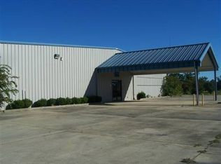 1221 Parklane Rd, McComb, MS 39648