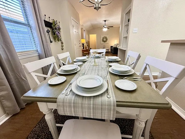 1606 Bagby Ave #B — Photo 6
