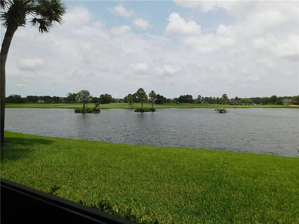 1st image of 11 Plantation Dr APT 106