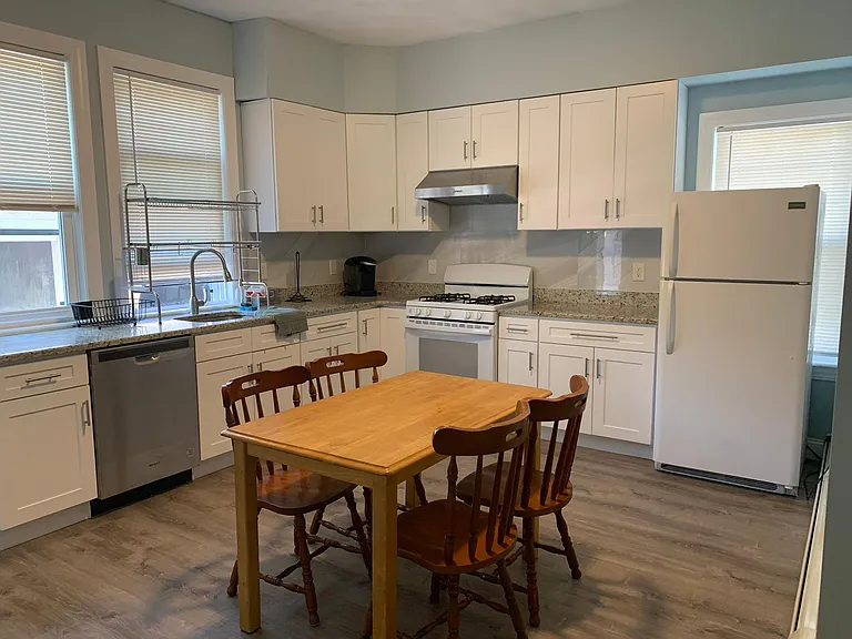 109 Arnold St #1 — Photo 3