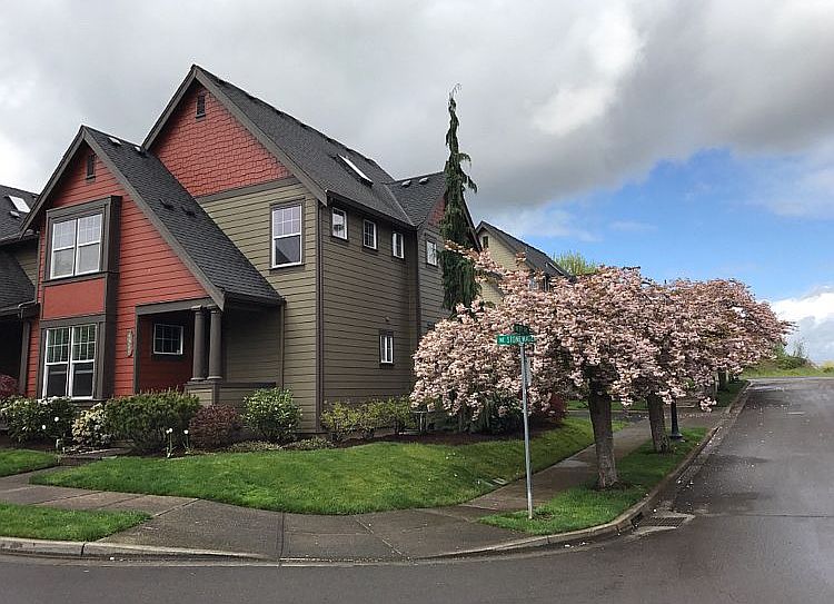 2nd image of 7099 NE Stonewater St