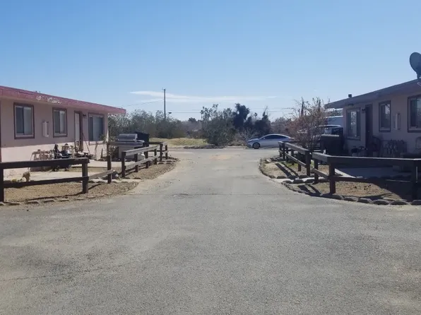 7396 Bannock Trl APT 8, Yucca Valley, CA 92284