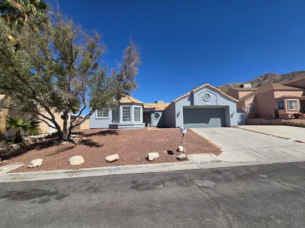 2252 Welsey Manor Dr, Las Vegas, NV 89156