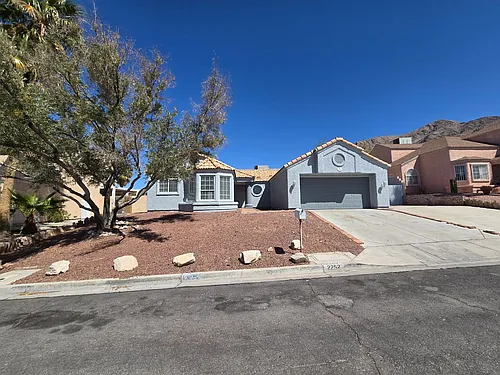 2252 Welsey Manor Dr Photo 1