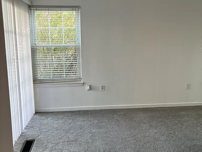 310 Heather Croft — Photo 18