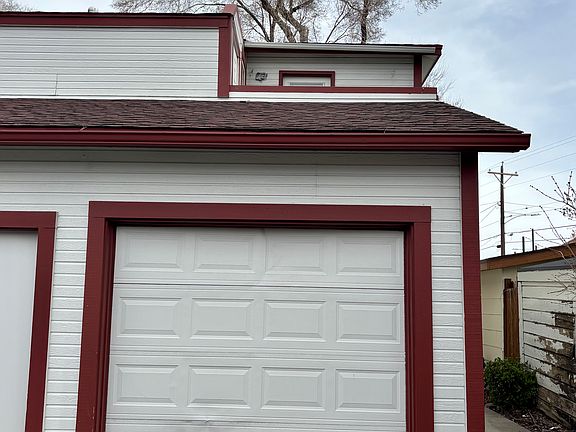 Private one car garage