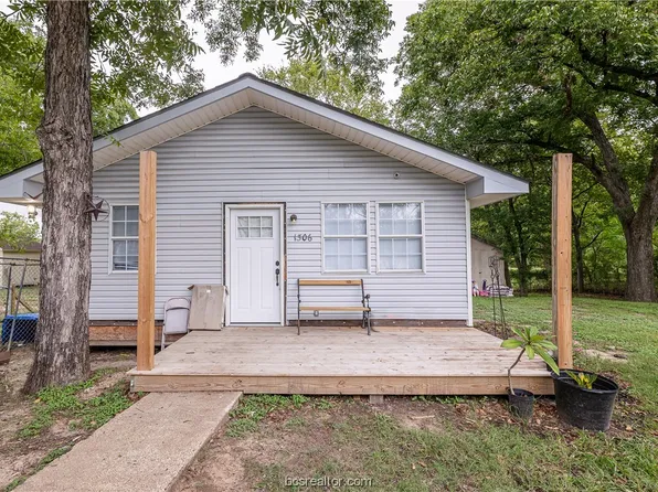 1306 Peale St, Bryan, TX 77803