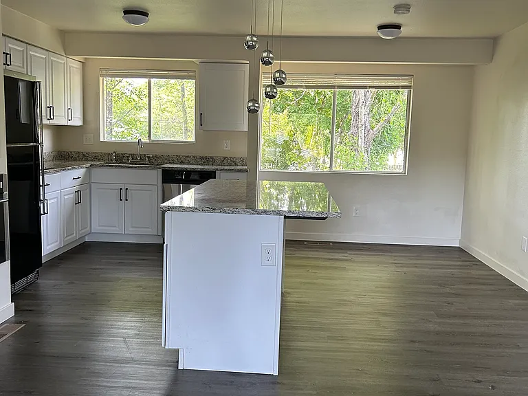 2903 Wilson Ave #2 — Photo 7