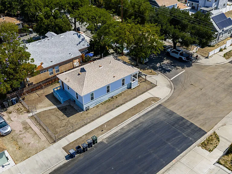 1003 Alta St #B — Photo 11