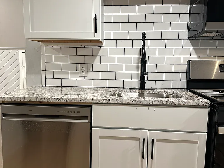 704 Arthur St #2 — Photo 21