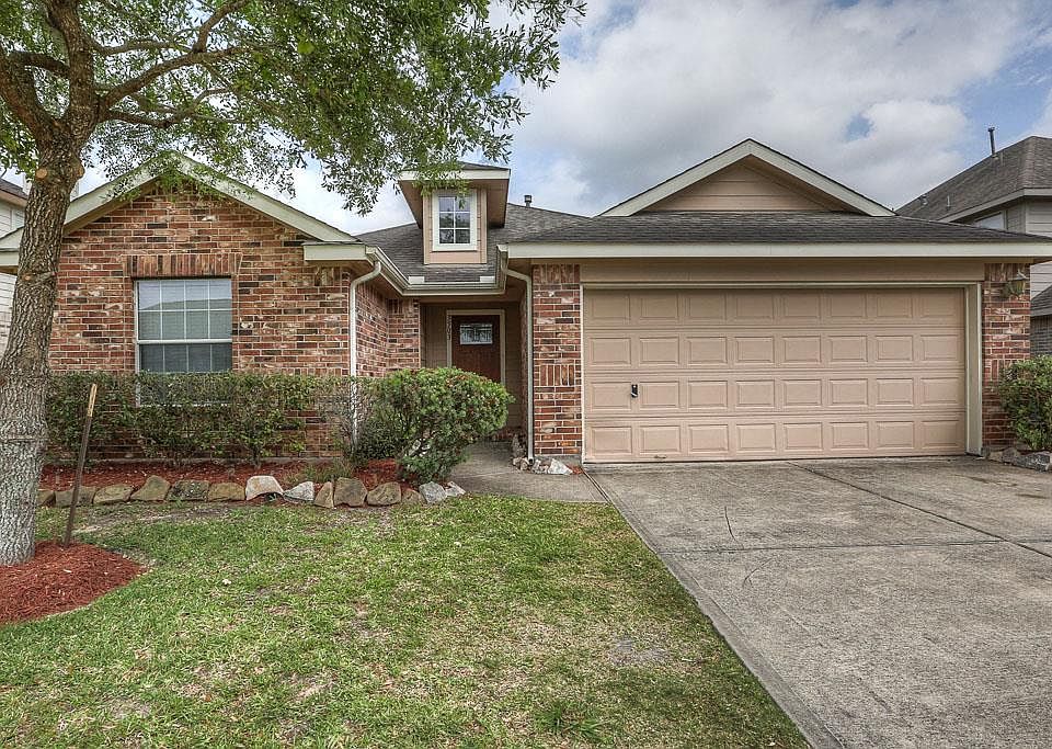 1st image of 3503 Cypress Village Dr