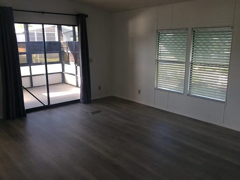 250 Loon Ln — Photo 4