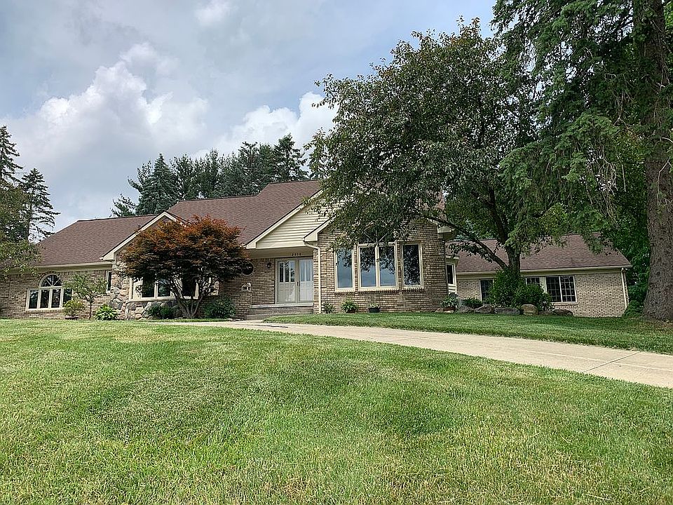 2578 Lake Charnwood Dr, Troy, MI 48098 Zillow