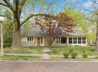 202 W Indiana Ave, Urbana, IL