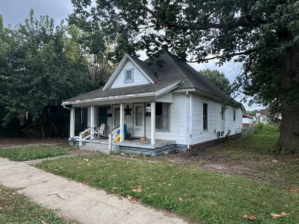 1535 8th Ave, Terre Haute, IN 47804