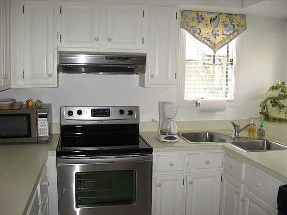 4th image of 4514 Parkside Villas