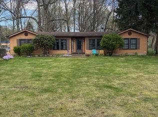 1985 N Pioneer Rd, La Porte, IN 46350