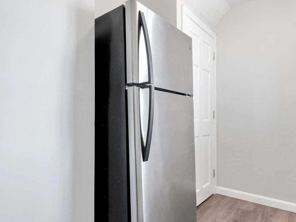 71 Agawam St FLOOR 3, Lowell, MA 01852 Zillow