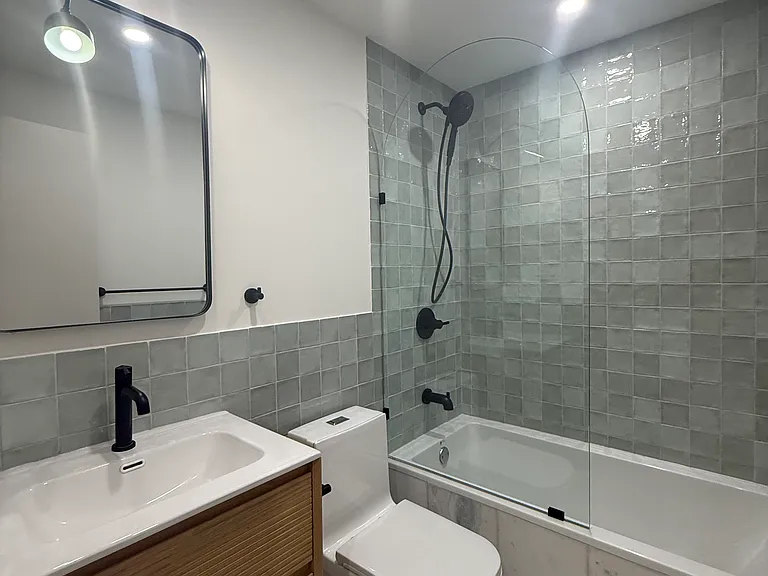 768 Halsey St #1 — Photo 5