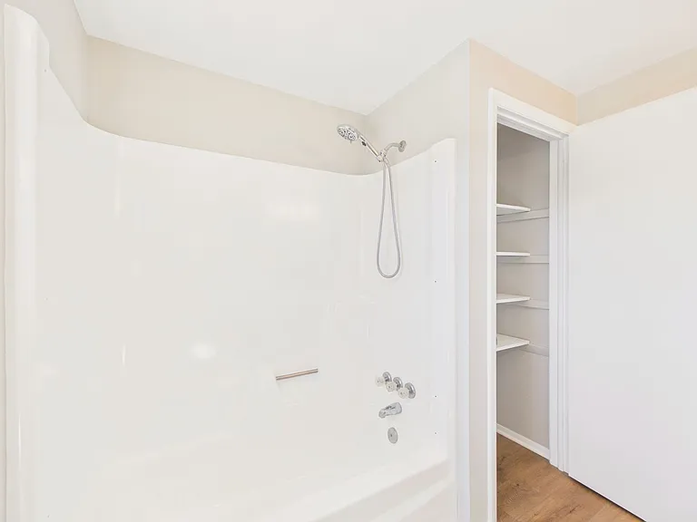 602 Mallard Rd — Photo 8