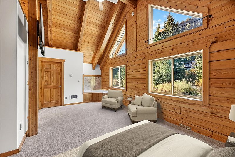 4th image of 260 Rampart Drive