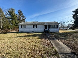 40 Alpine Rd, Parsippany, NJ 07054