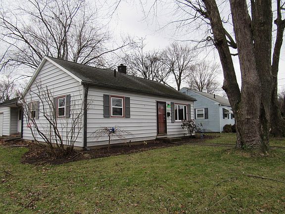 4th image of 1066 Overland Ave NE
