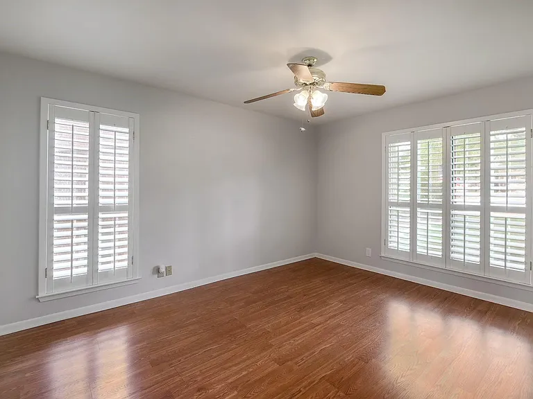 6200 Rain Creek Pkwy — Photo 22