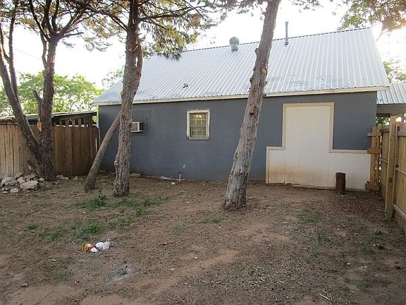 4th image of 203 W McLain St