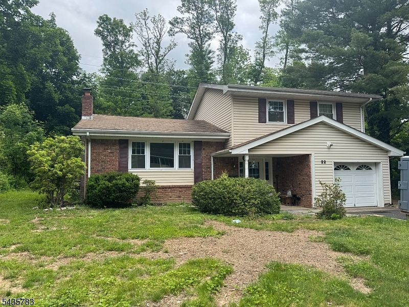 1st image of 22 Woodland Rd