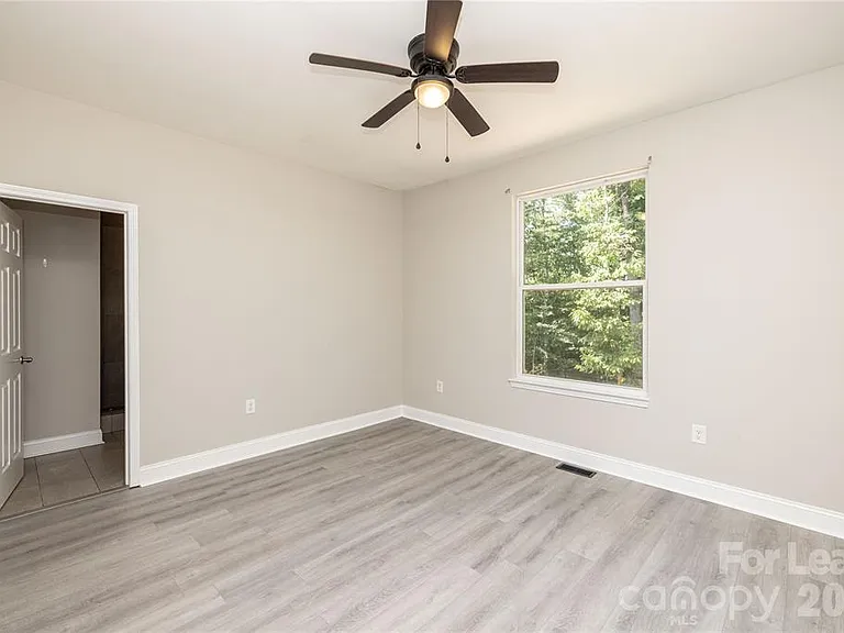 429 Creswell Rd — Photo 13