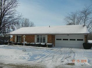 2901 Avery Cir, Springfield, OH 45503