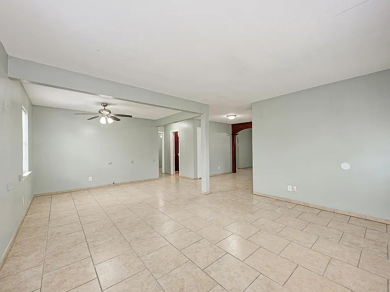 4701 Bandera Rd — Photo 7