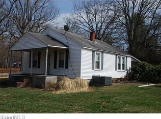 142 Twin Cedars Golf Rd, Mocksville, NC 27028