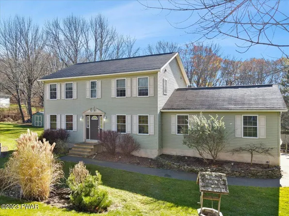 18 Deer Ln, Honesdale, PA 18431