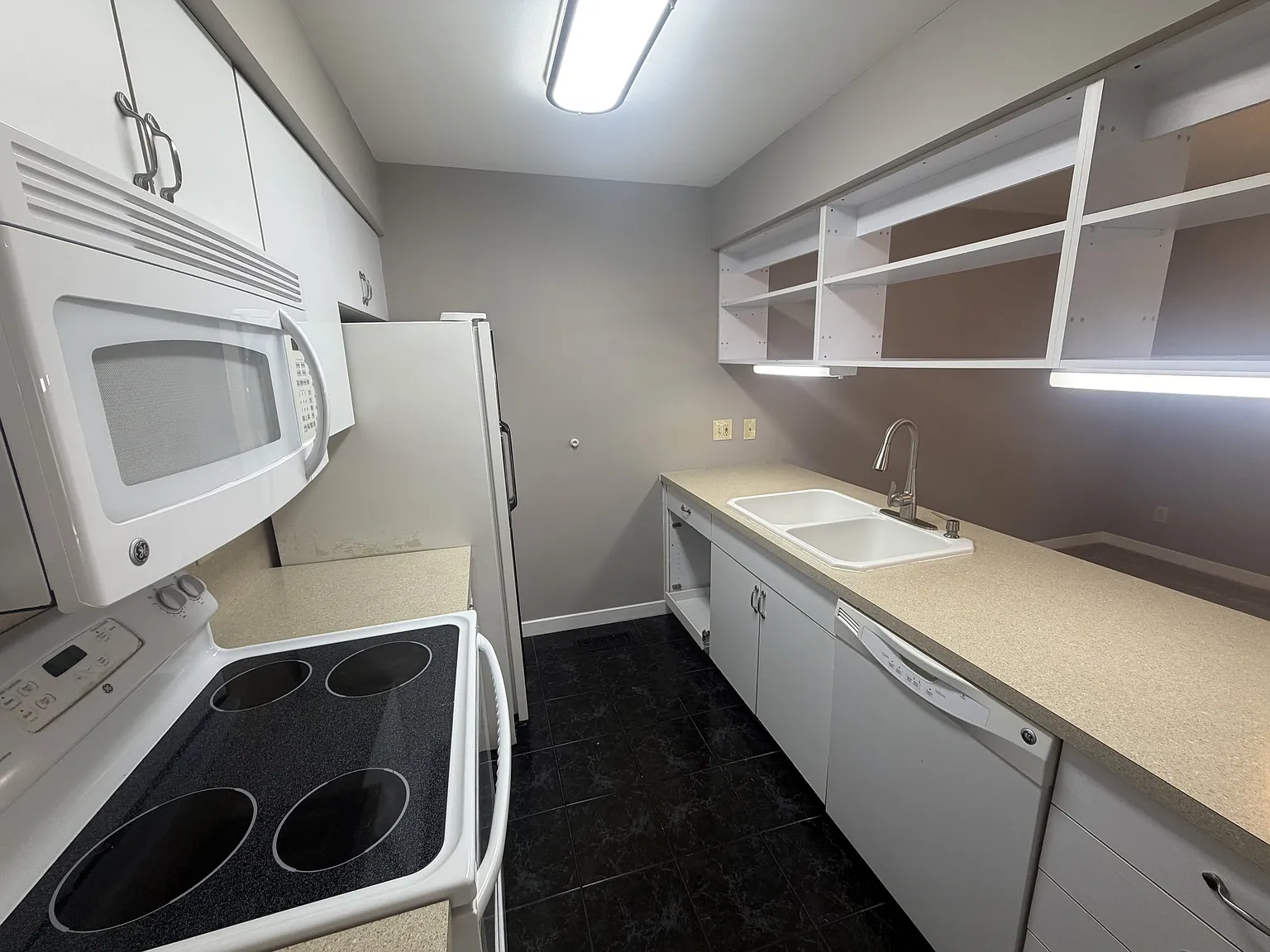 30 Hawk Valley Lane - 1 — Photo 4