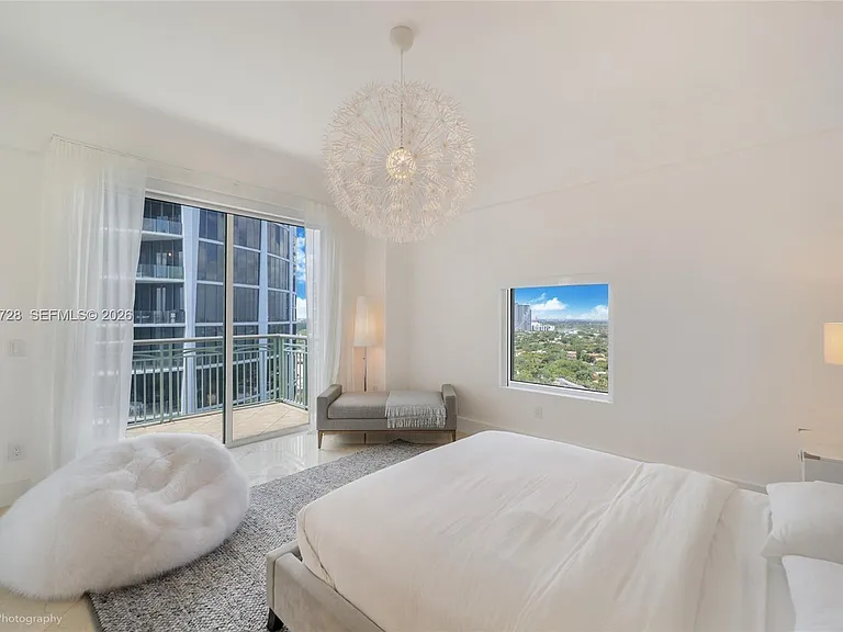 3400 SW 27th Ave #2202 — Photo 12