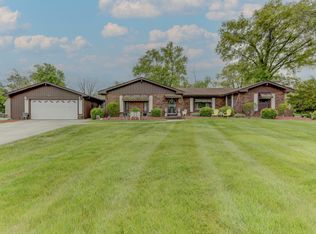 126 Denell Dr, Crete, IL 60417