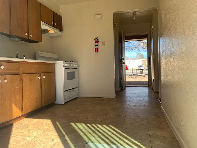 319 General Marshall St NE — Photo 8