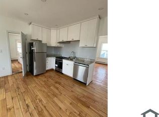 11 Wright St APT 3, Gardner, MA 01440