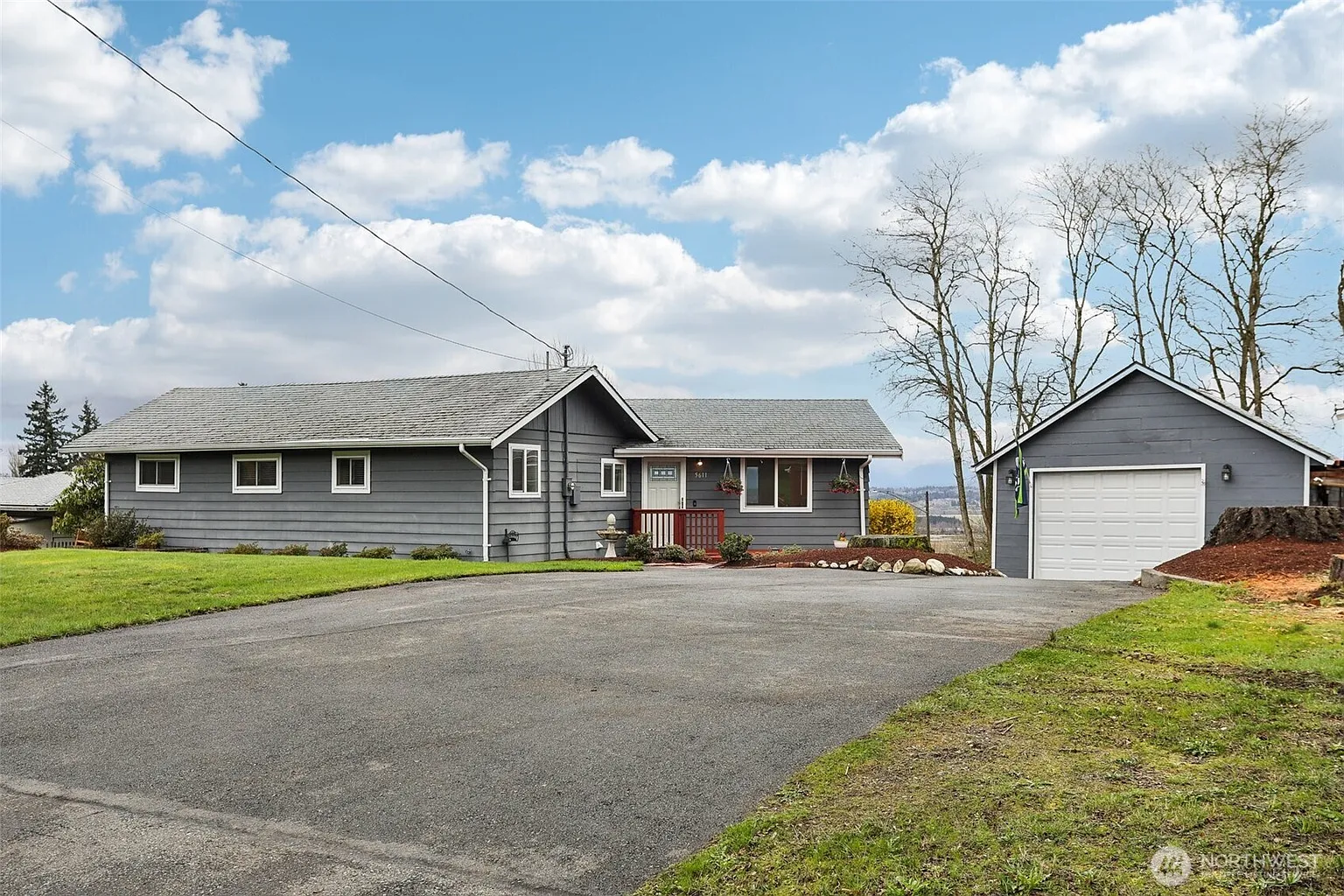 5611 Commercial Avenue photo 1