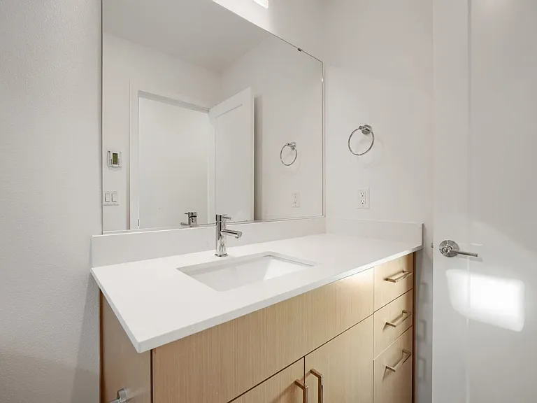 2041 25th Ave S — Photo 13