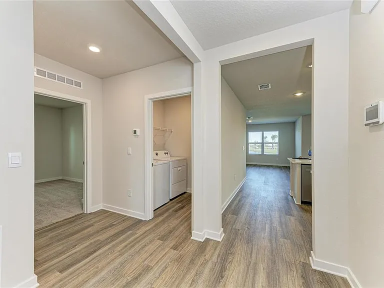 18143 Wheathouse Pl — Photo 38