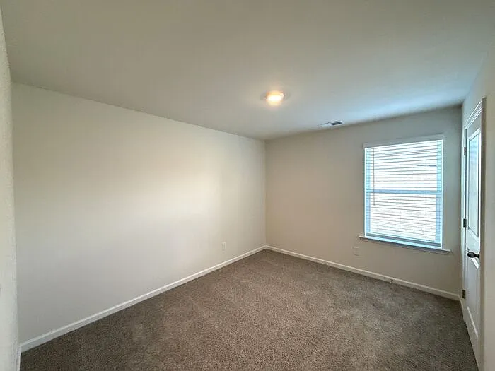 7640 Bainbridge Rd — Photo 13
