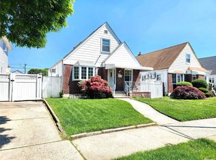 15427 24th Ave, Flushing, NY 11357